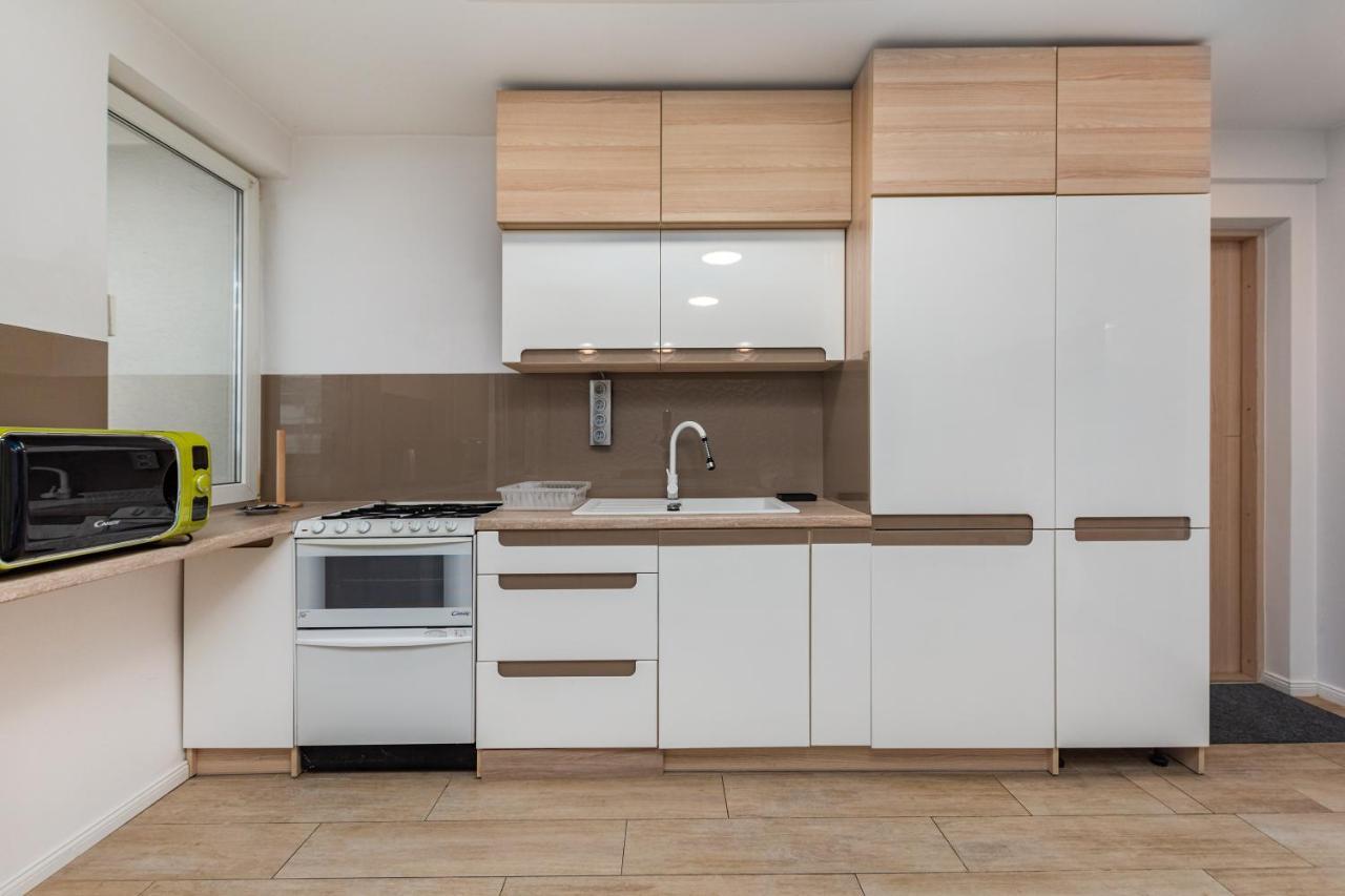 Emilii Plater 47 By Homeprime Warsaw Exterior photo